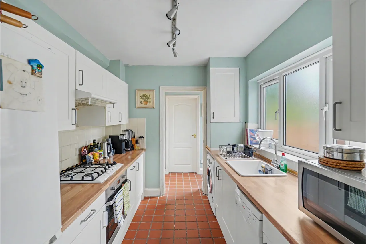 3 bed house for sale, Edward Grove, Barnet, EN4