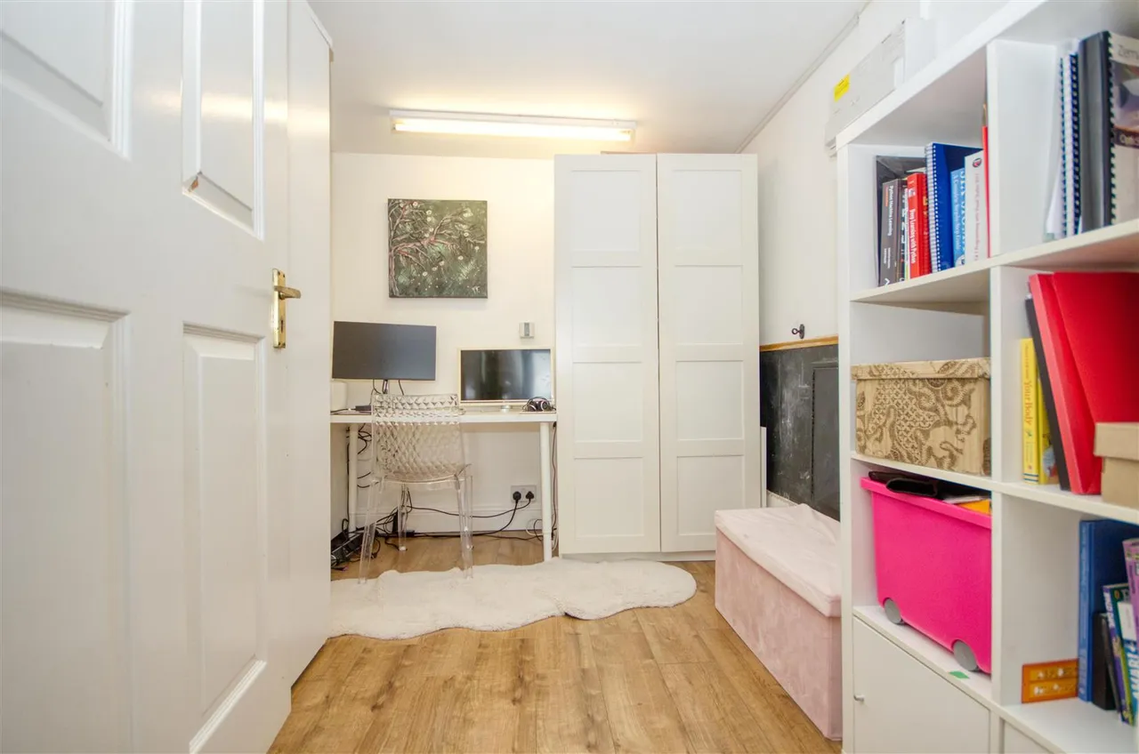 Hilldene Way, West End, Southampton, Hampshire, SO30 3DW, photo 5