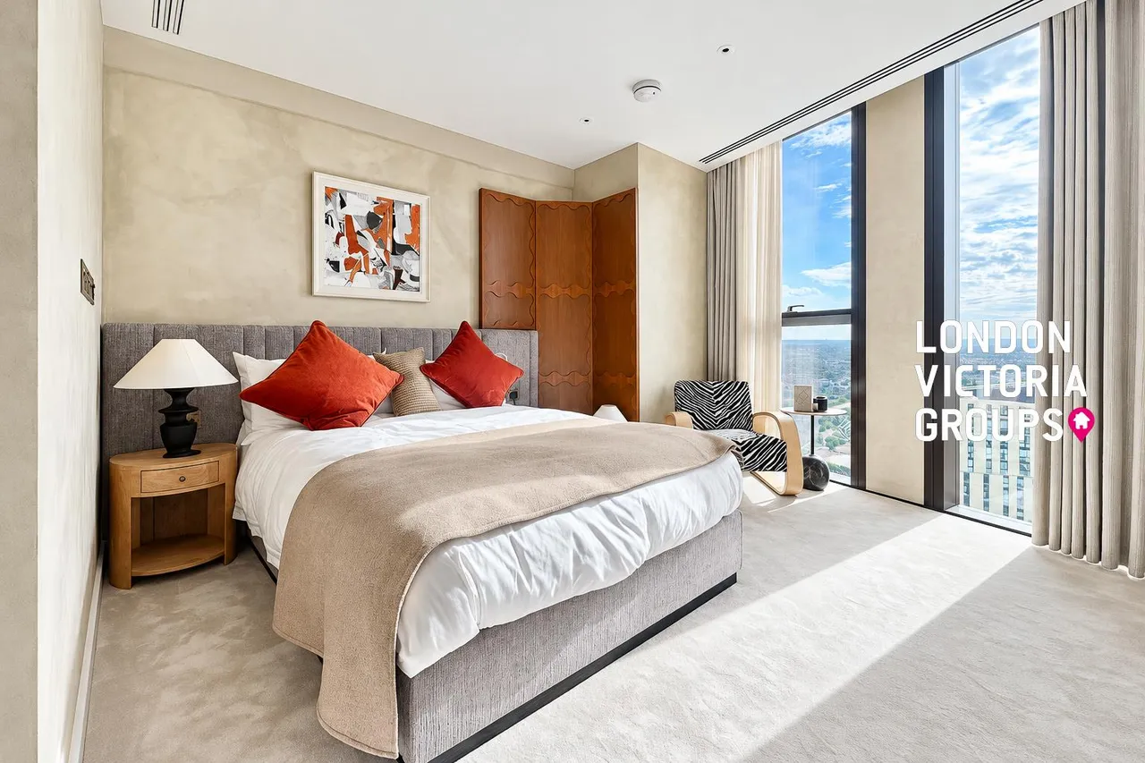 Carnation Way, London, photo 17