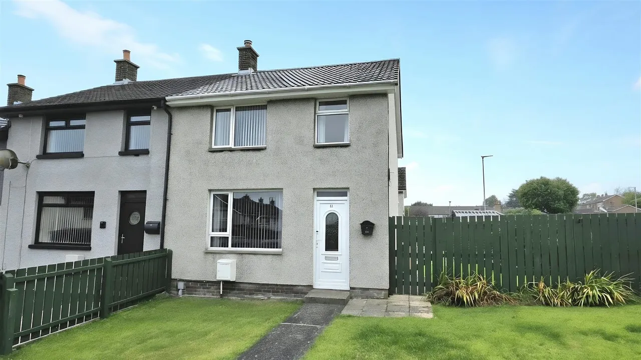 3 bed house for sale, Castlemara Drive, Carrickfergus, BT38