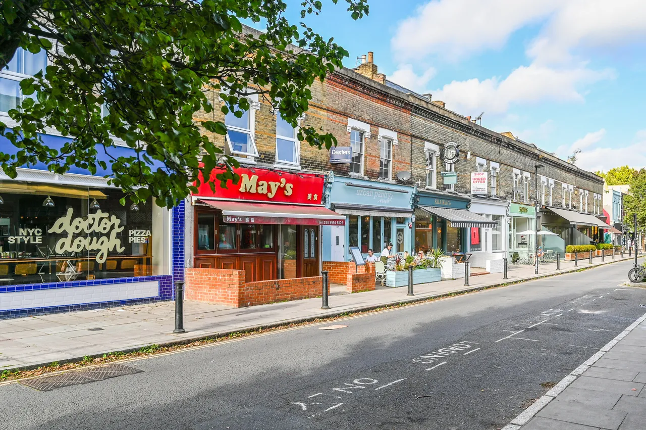 London, W4, photo 17