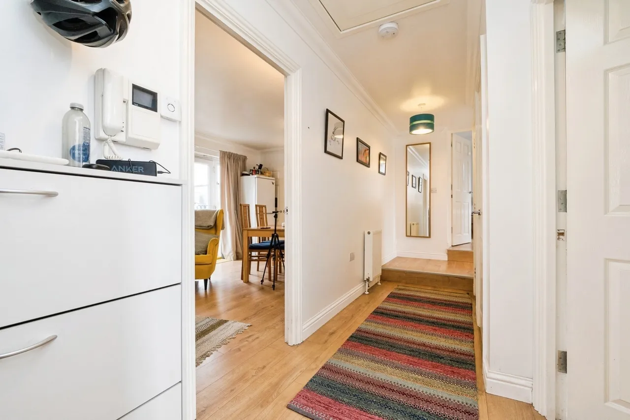 High Road Leytonstone, London, E11, photo 6