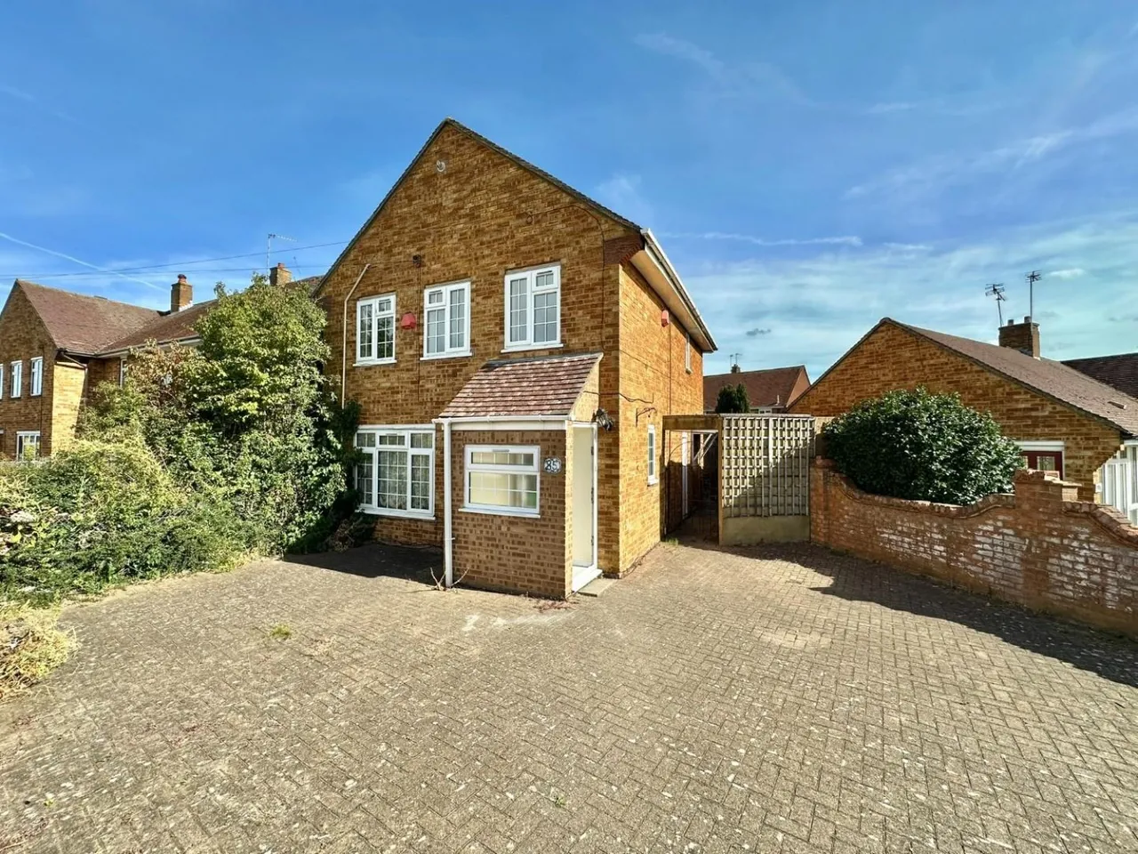 Corwell Lane, Uxbridge, UB8, photo 14