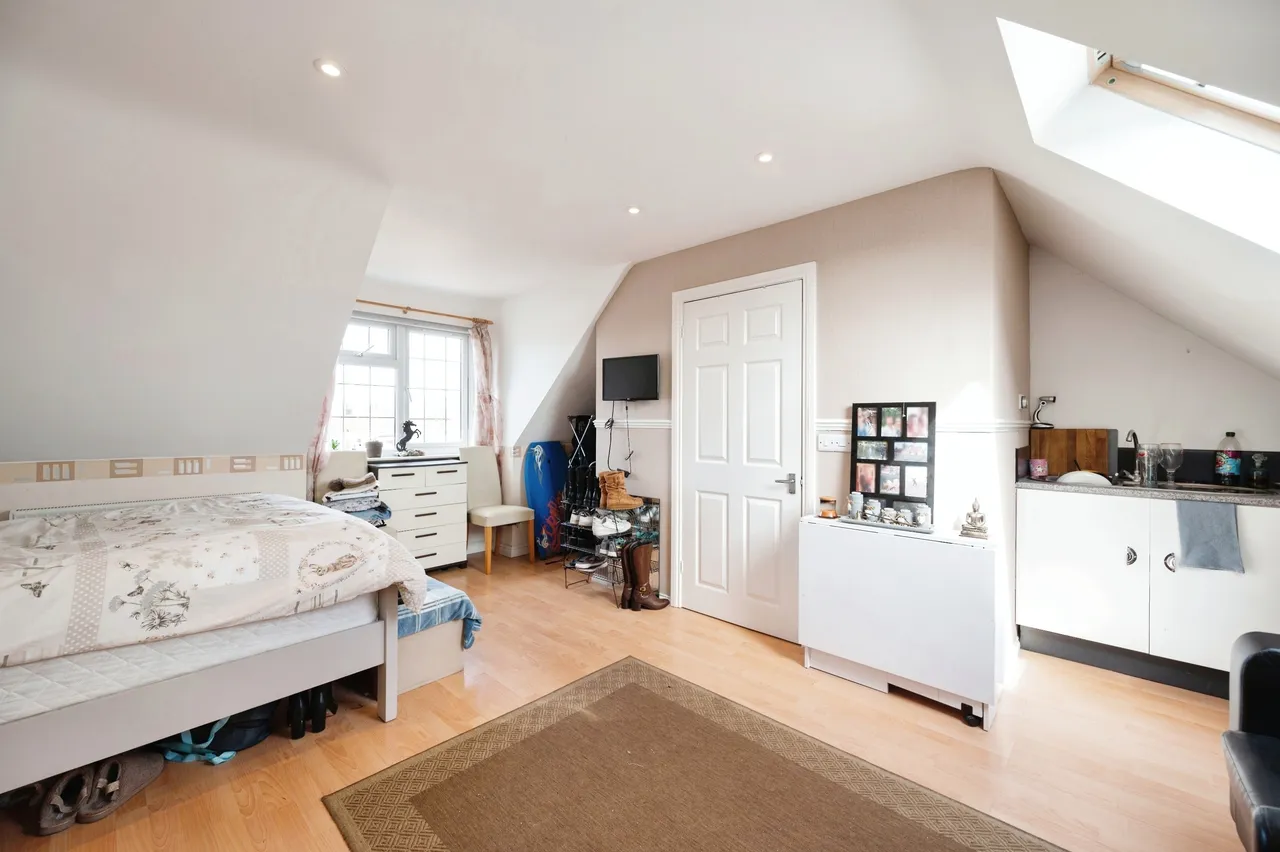 Marshall Road, Hayling Island, PO11, photo 8