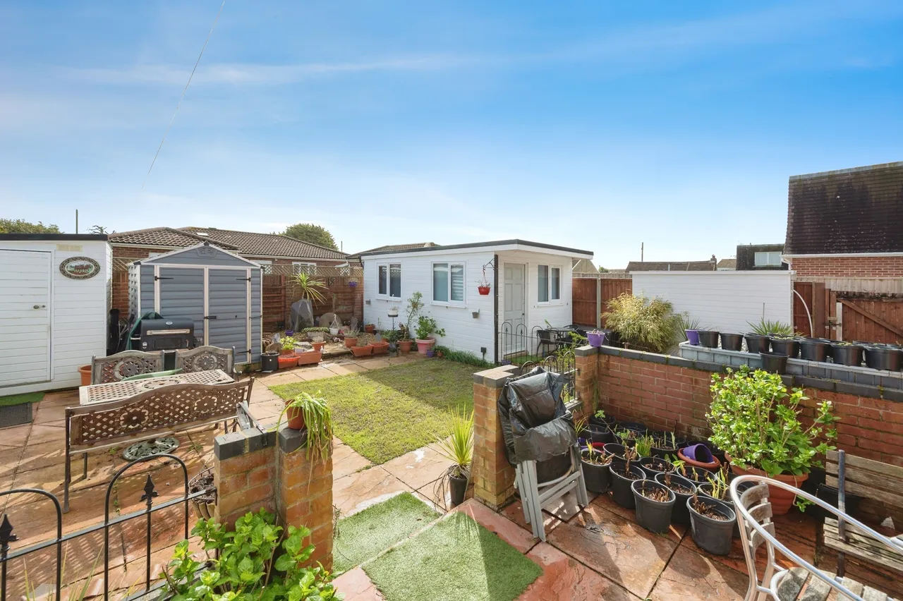Marshall Road, Hayling Island, PO11, photo 5