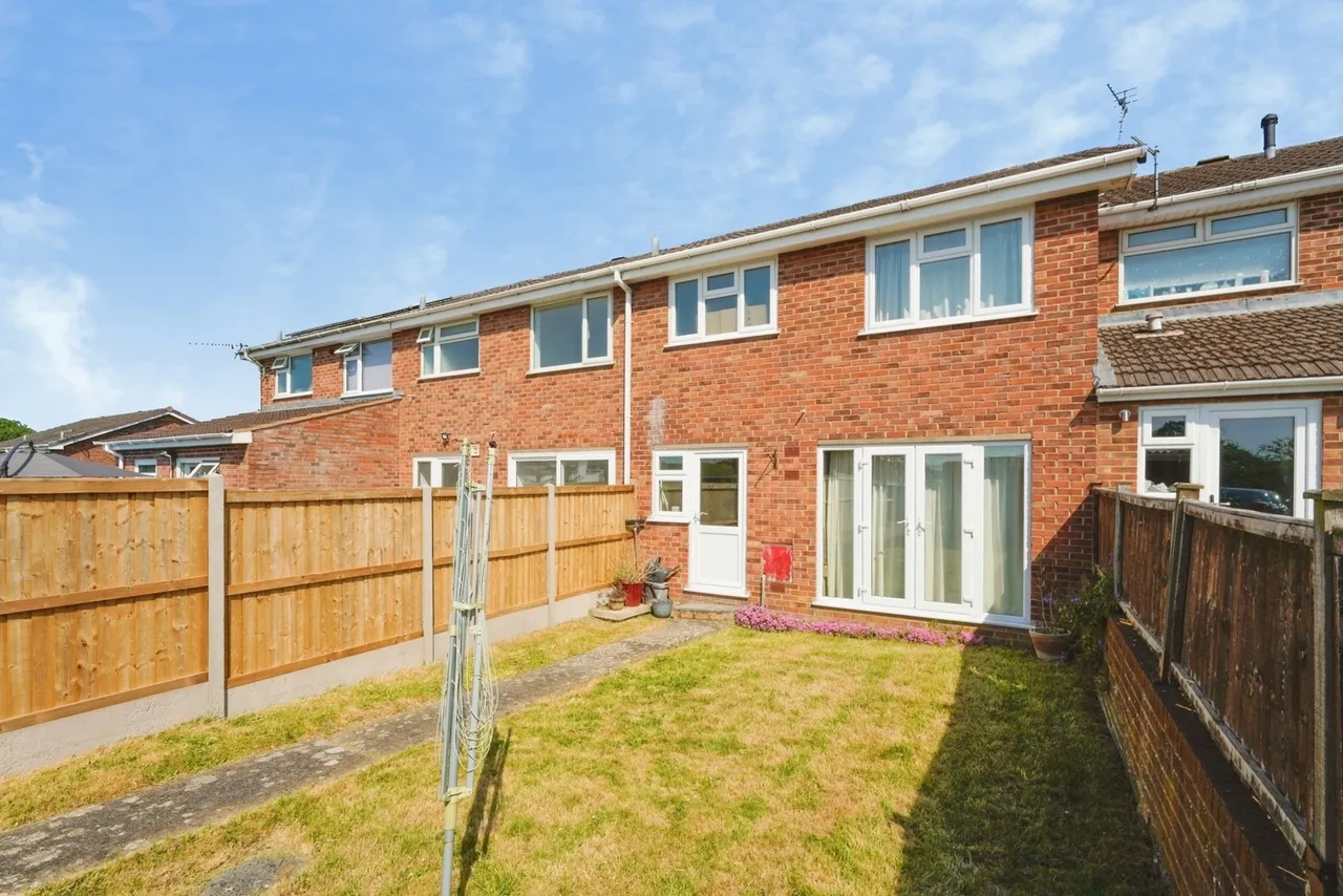 Curlew Road, Abbeydale, Gloucester, Gloucestershire, GL4, photo 9