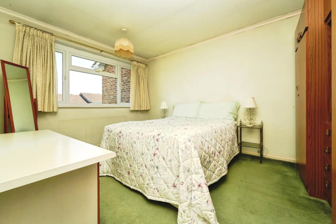 Curlew Road, Abbeydale, Gloucester, Gloucestershire, GL4, photo 6