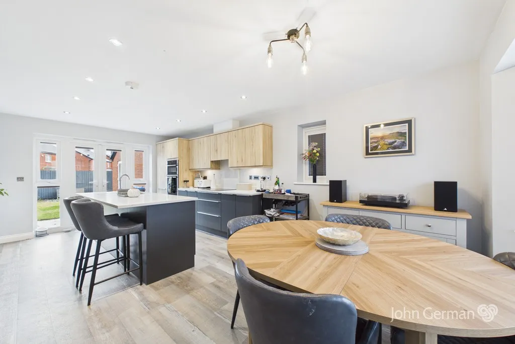 Beeley Close, Ashbourne, photo 2