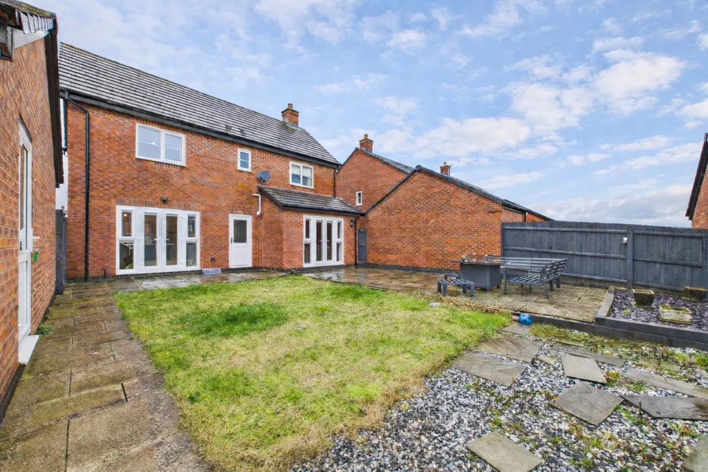 Beeley Close, Ashbourne, photo 6