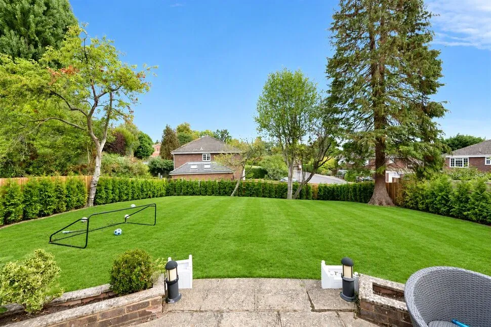 Middle Hill, Egham, TW20, photo 20