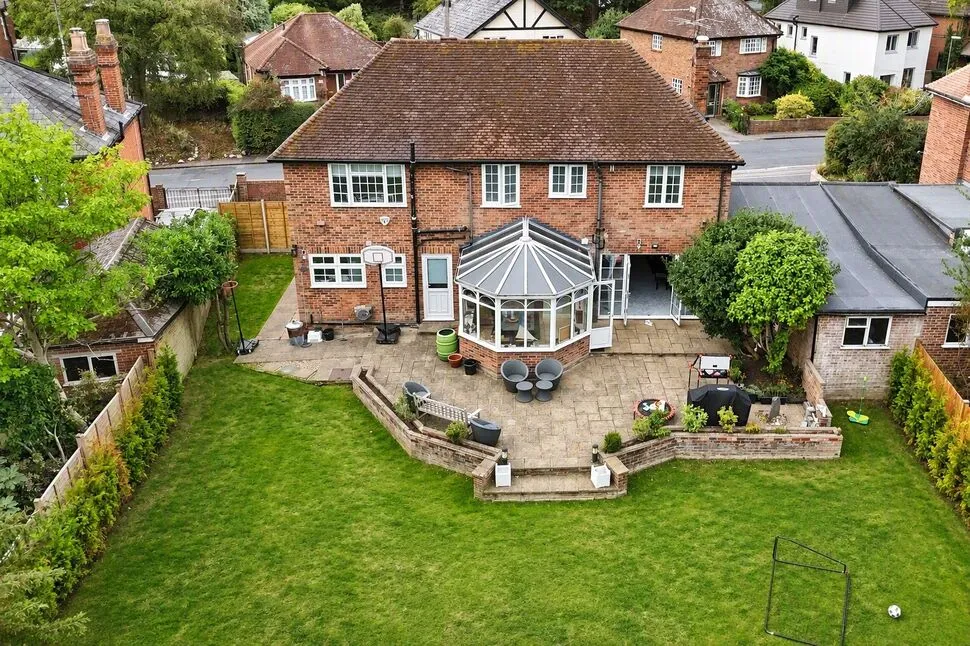 Middle Hill, Egham, TW20, photo 2