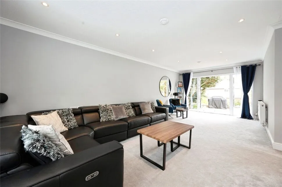 Middle Hill, Egham, TW20, photo 8
