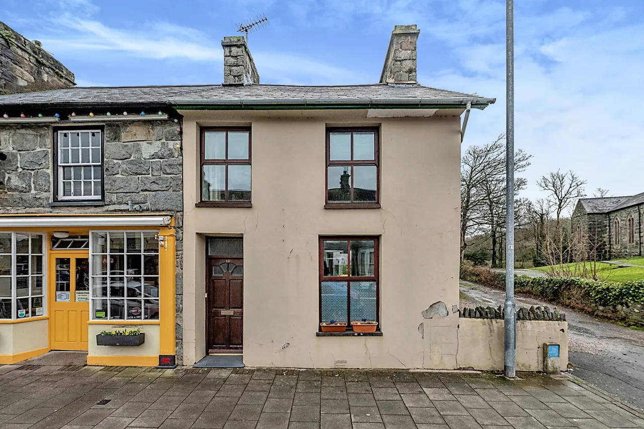 3 bed house for sale, Church Street, Tremadog, LL49