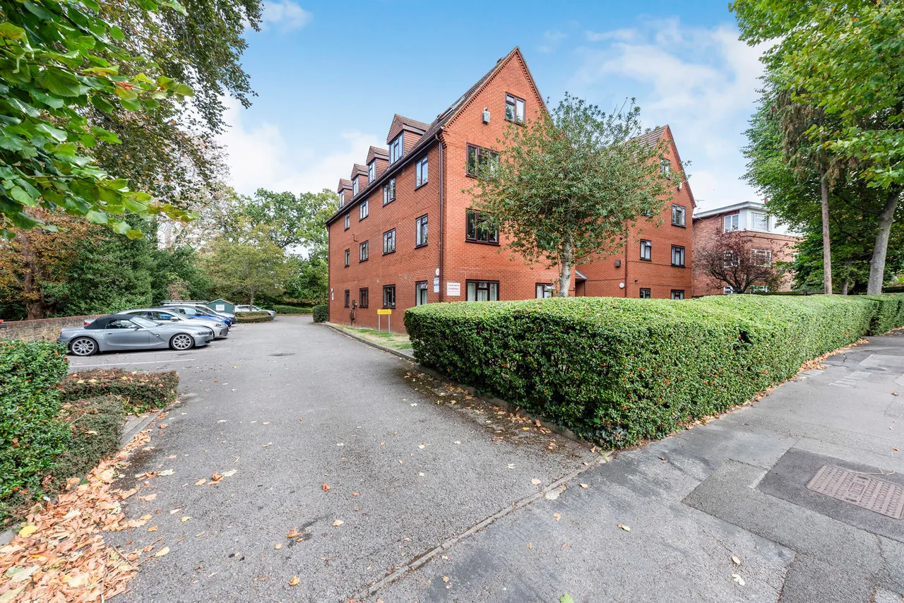 Castlebar Park, London Fees Apply, W5, photo 20