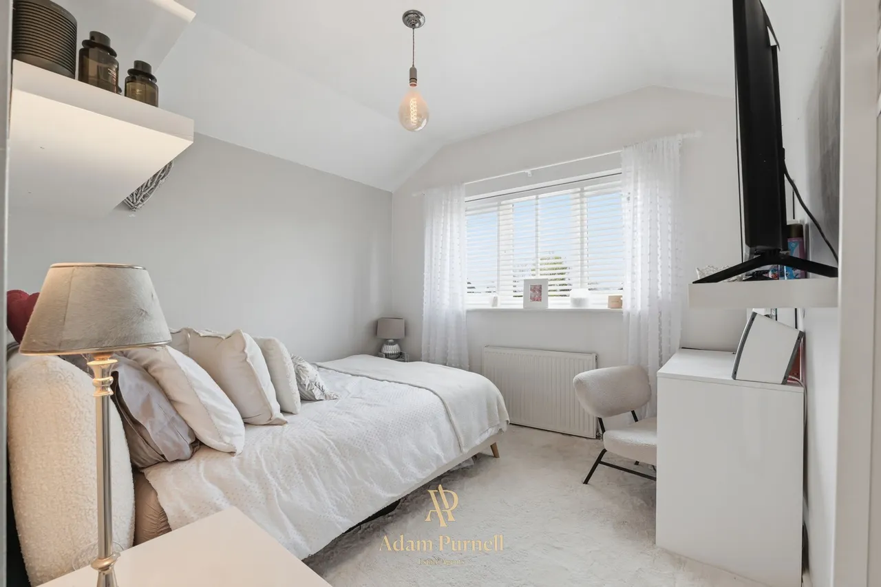 Main Street, Cadeby, CV13, photo 15