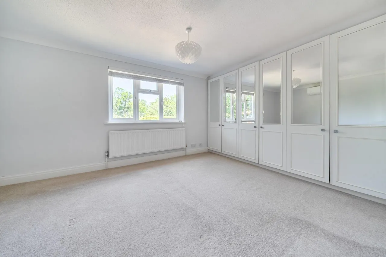 Wilton Crescent, Windsor, photo 11