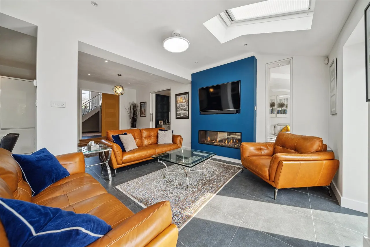 Dunstarn Drive, Leeds, photo 2