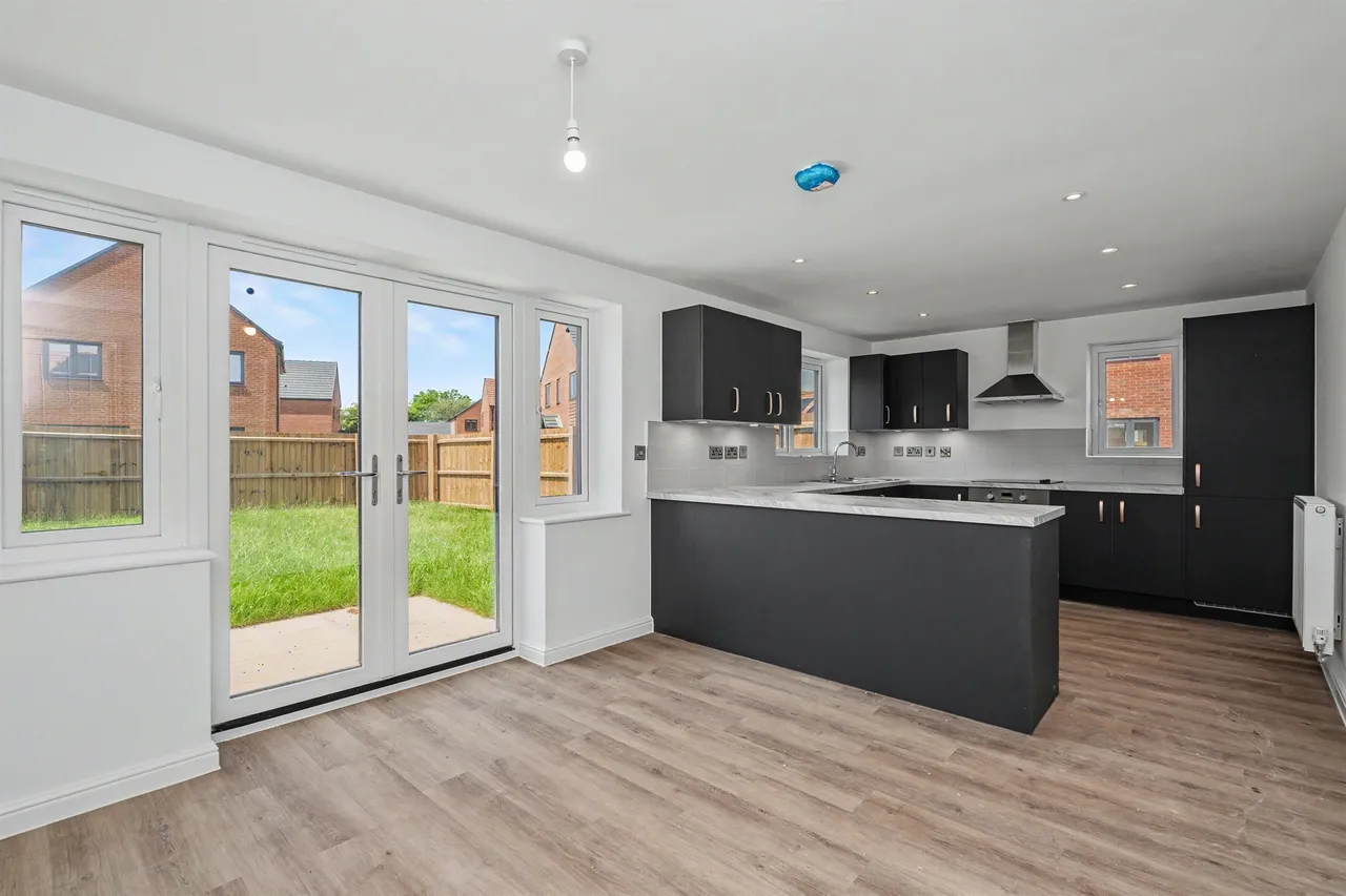 Eastwood, Bradwell, Great Yarmouth, photo 2