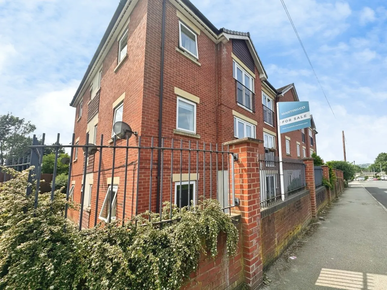 2 bed flat for sale — 115 Vesper Road, Kirkstall