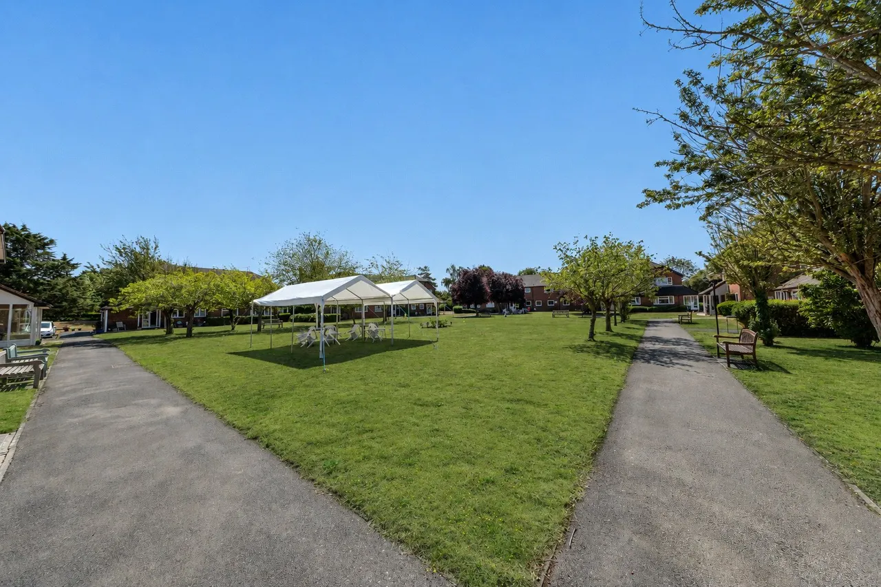 Newport Pagnell, Buckinghamshire, photo 11