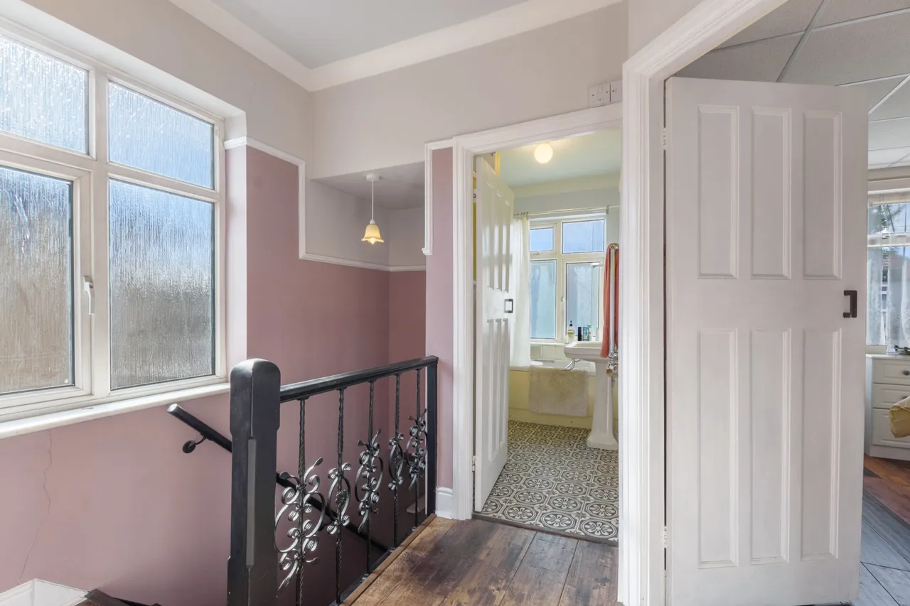 Danson Crescent, Welling, photo 8