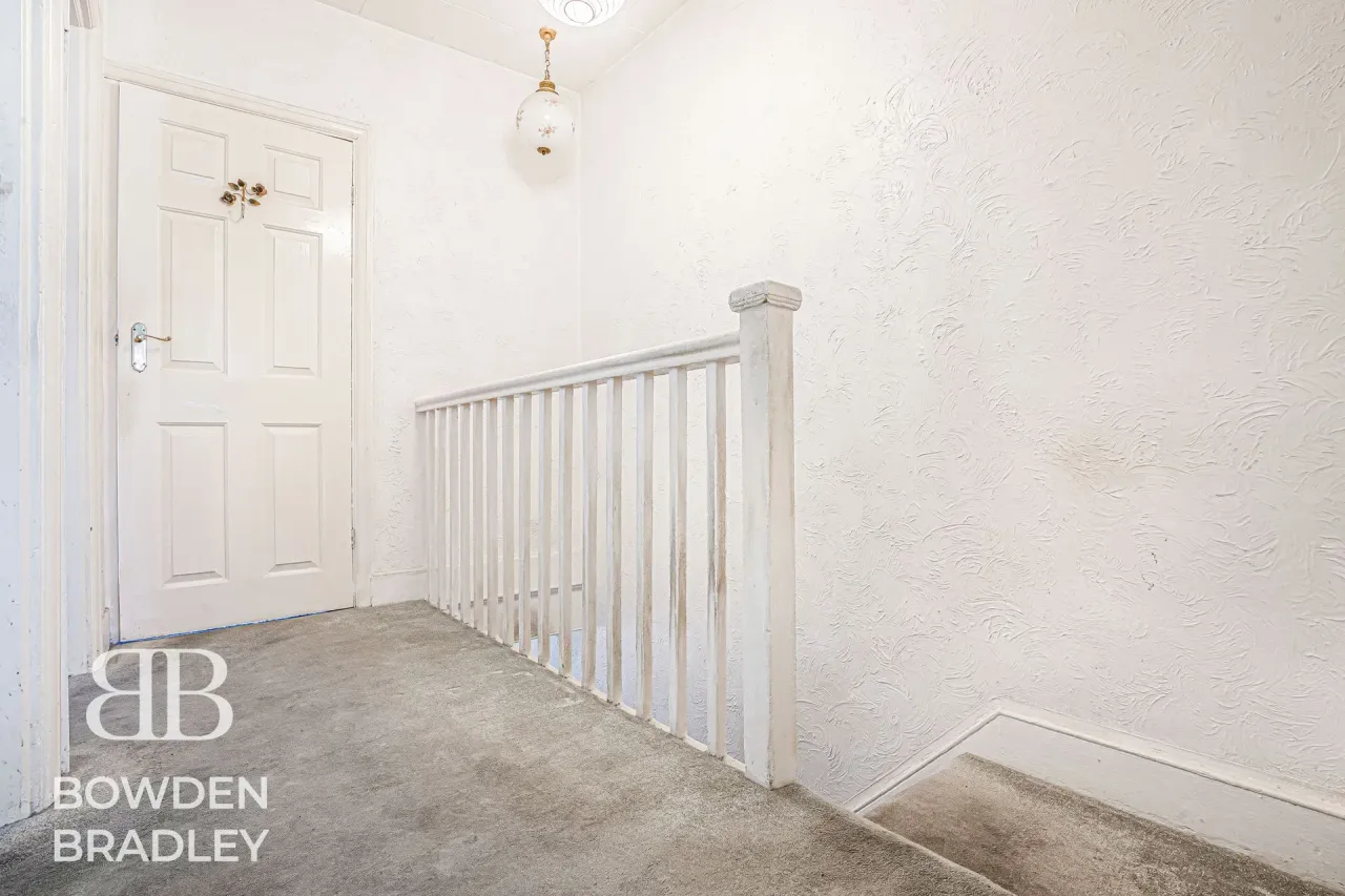 Clinton Crescent, Hainault, IG6, photo 50