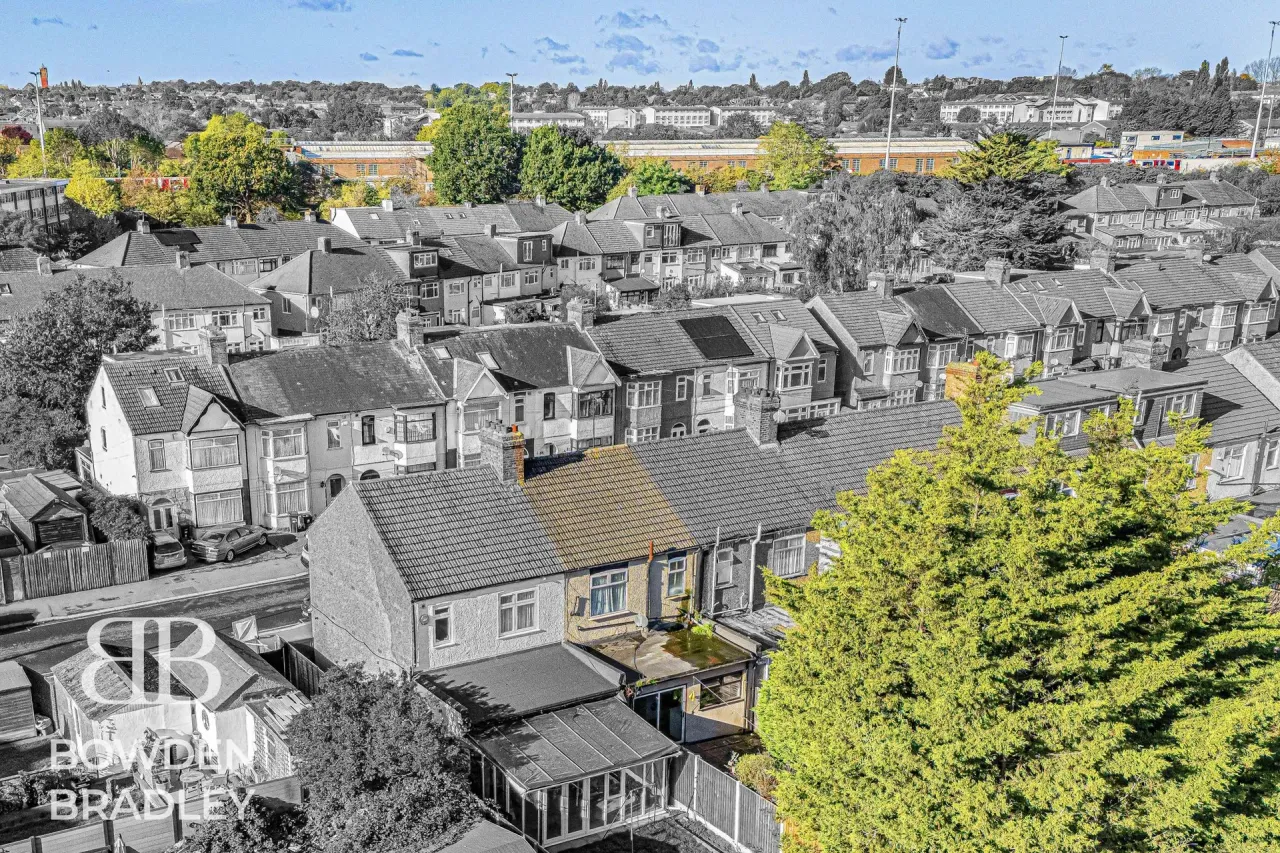 Clinton Crescent, Hainault, IG6, photo 60