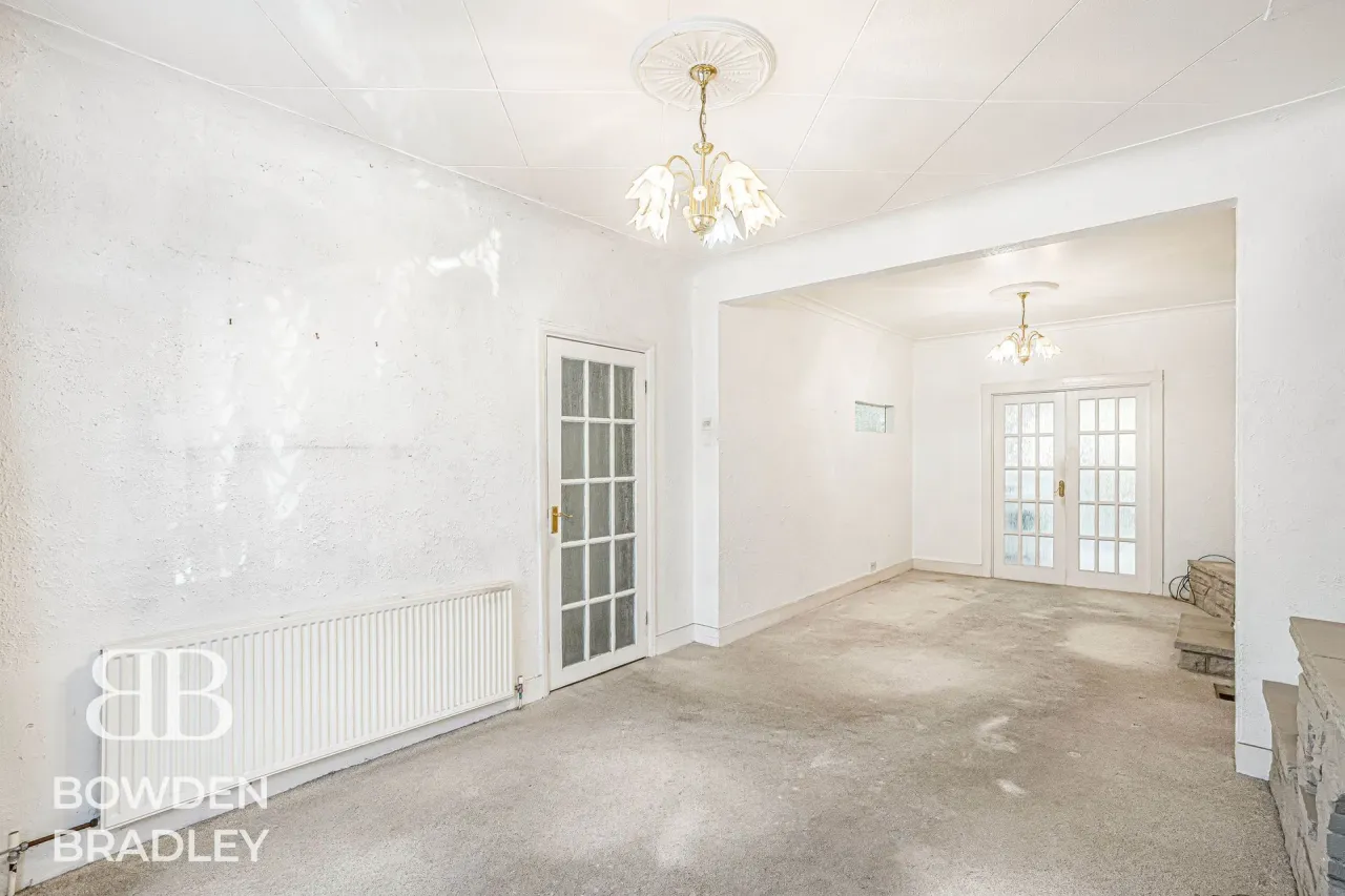 Clinton Crescent, Hainault, IG6, photo 9