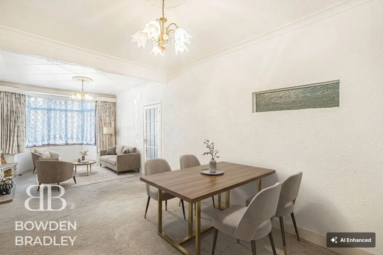 Clinton Crescent, Hainault, IG6, photo 6