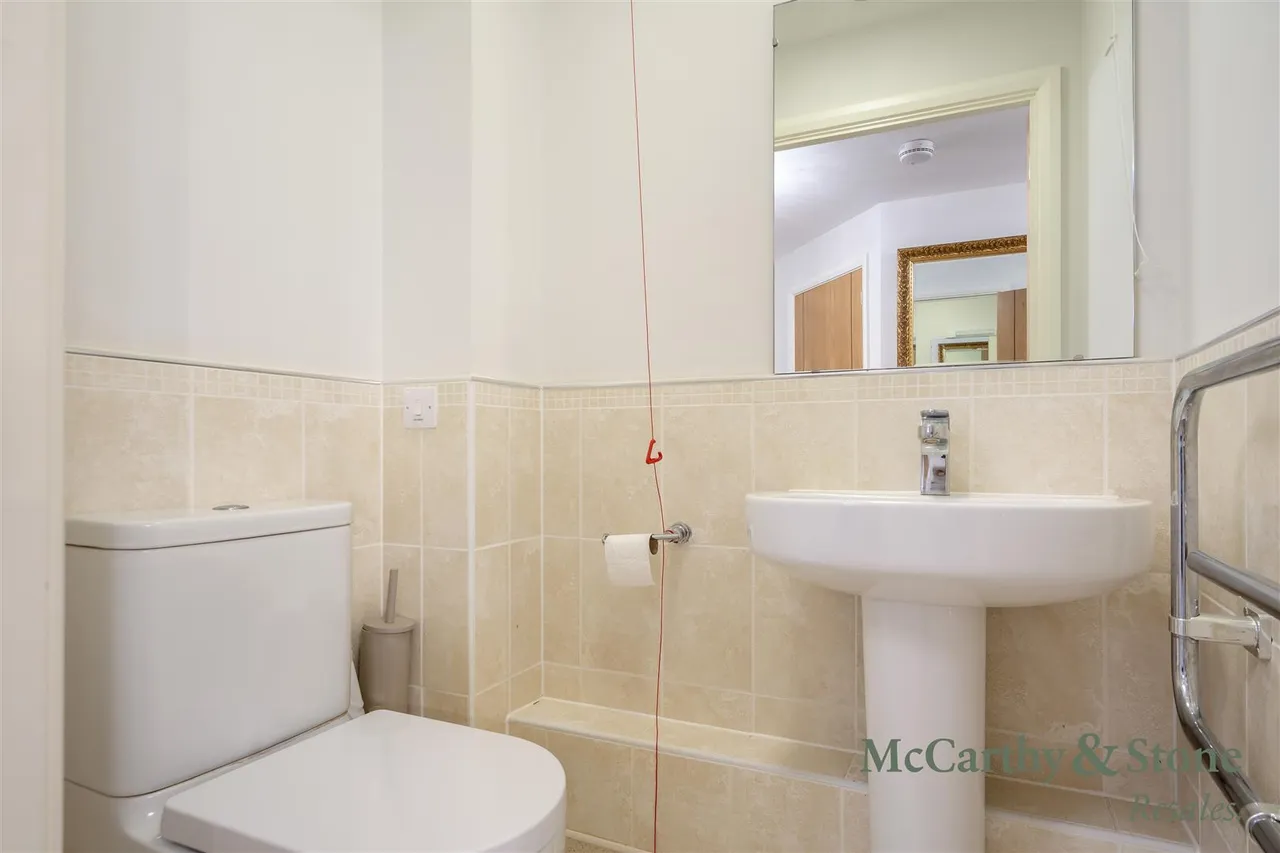 Squirrel Way, Shadwell, LS17, photo 12