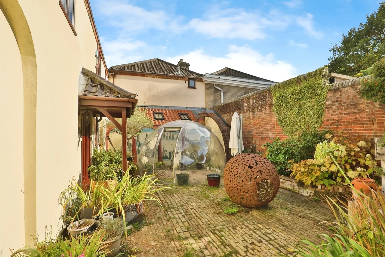 Hall Drive, Old Catton, NORWICH, photo 3