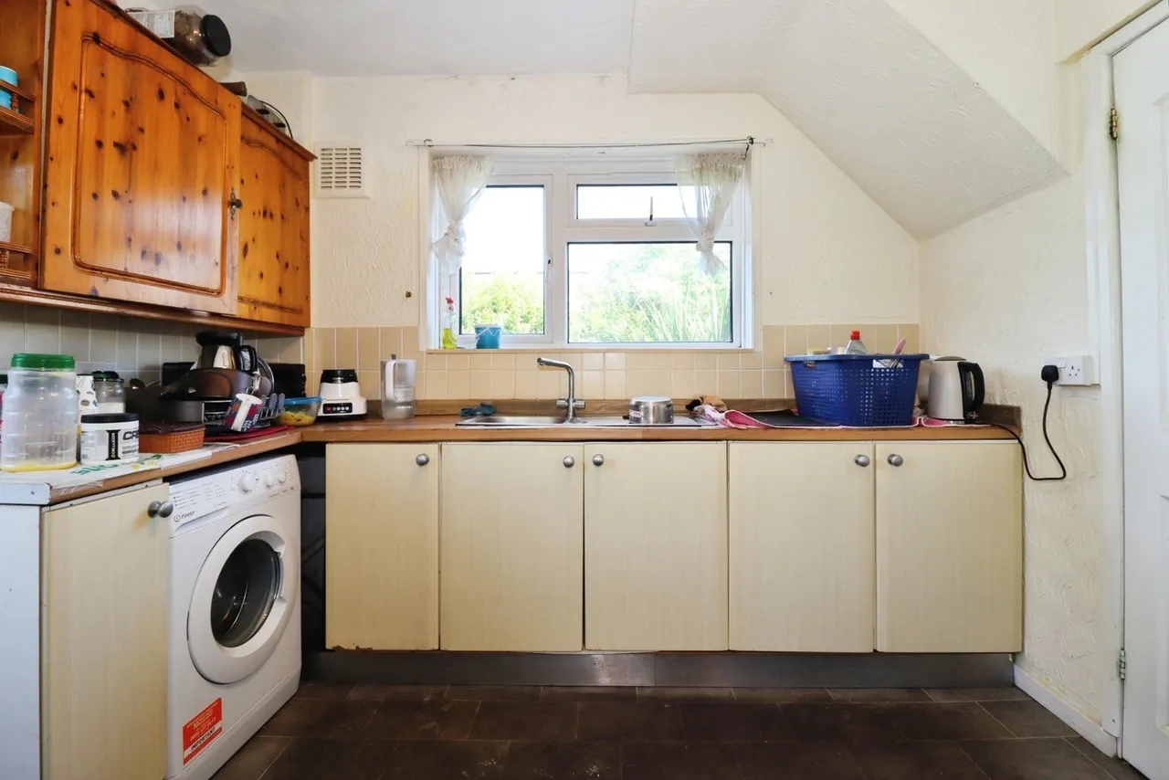 Hogarth Walk, Bristol, Somerset, BS7, photo 14