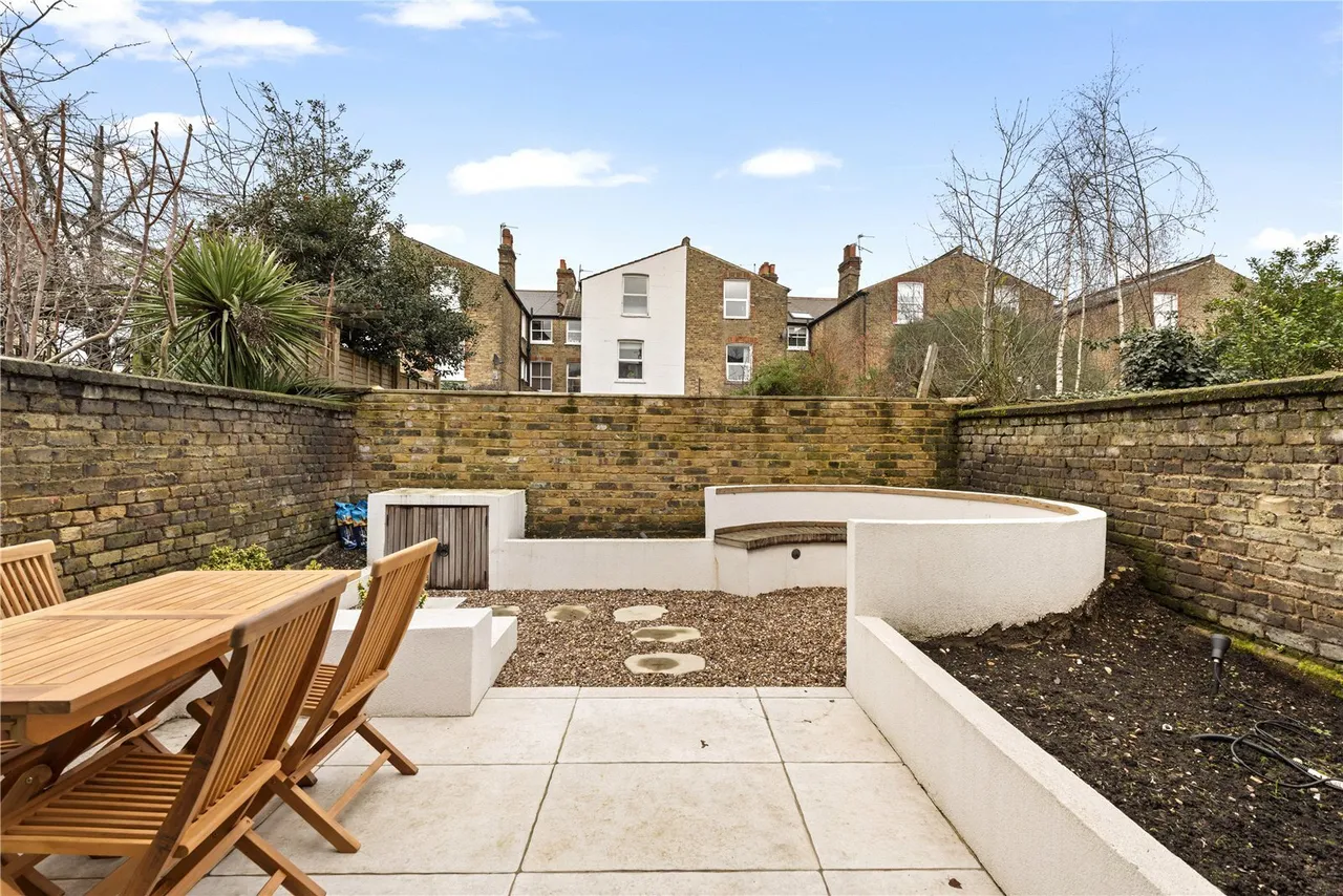 Tooting Bec Road, London, SW17, photo 11