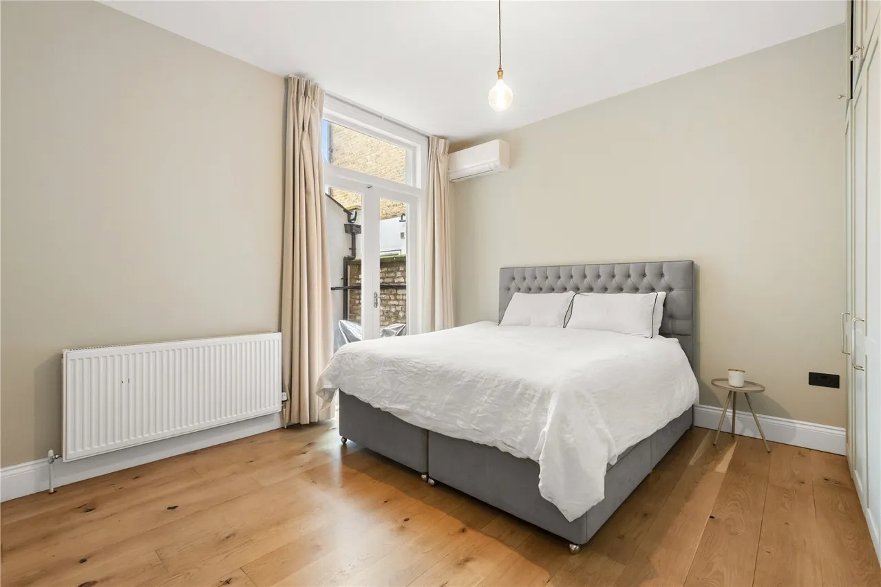Tooting Bec Road, London, SW17, photo 9