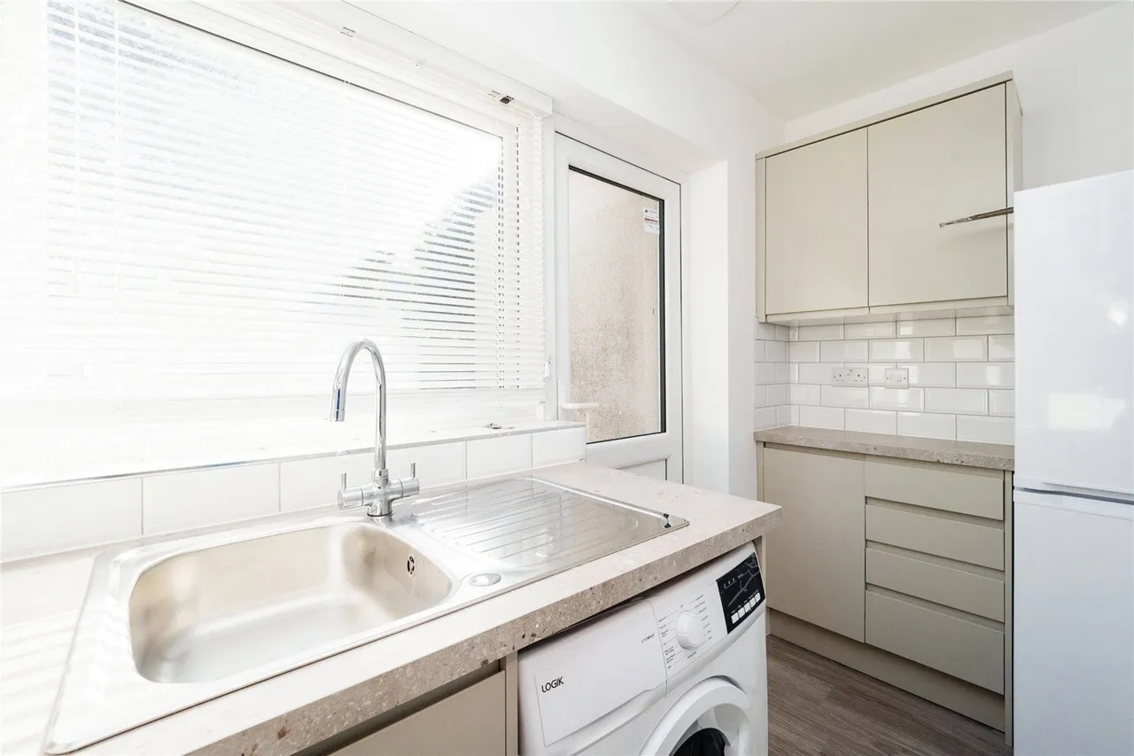 Hampton Road, Forest Gate, London, E7, photo 7