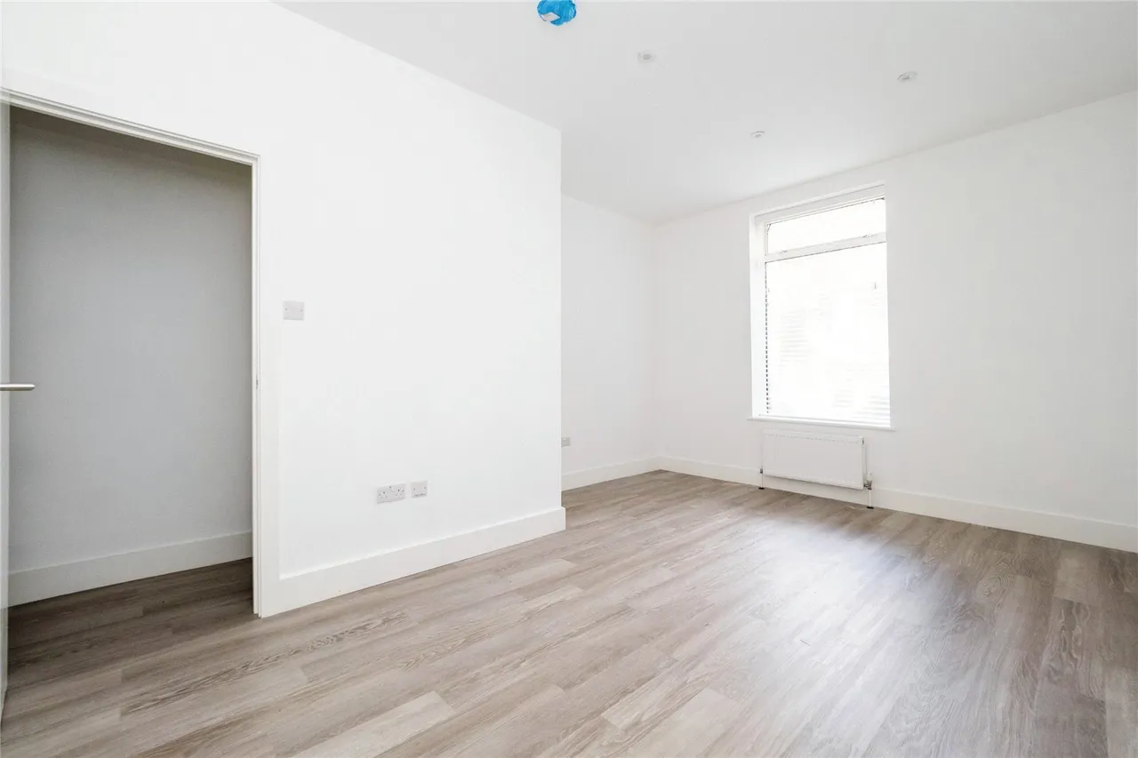Hampton Road, Forest Gate, London, E7, photo 3