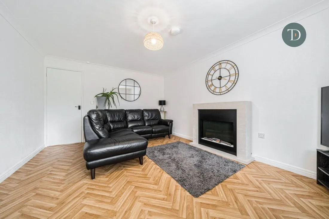 St. Marks Crescent, Great Sutton, CH66 2XD, photo 9