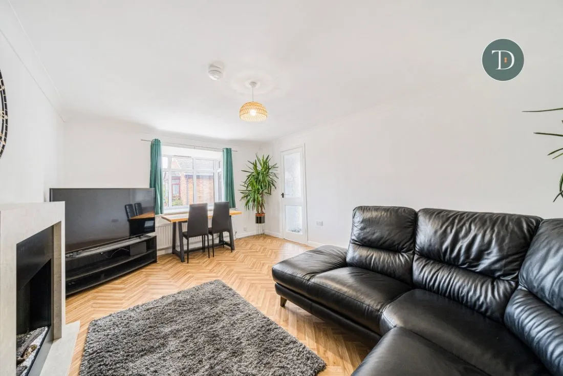 St. Marks Crescent, Great Sutton, CH66 2XD, photo 11