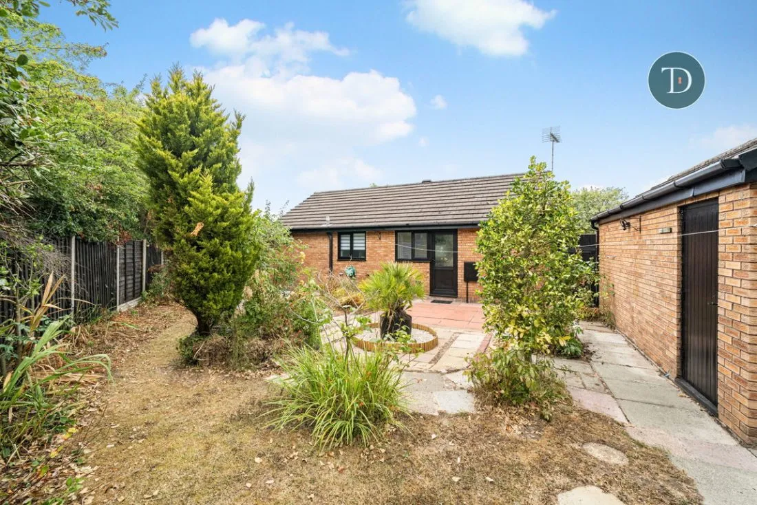 St. Marks Crescent, Great Sutton, CH66 2XD, photo 4