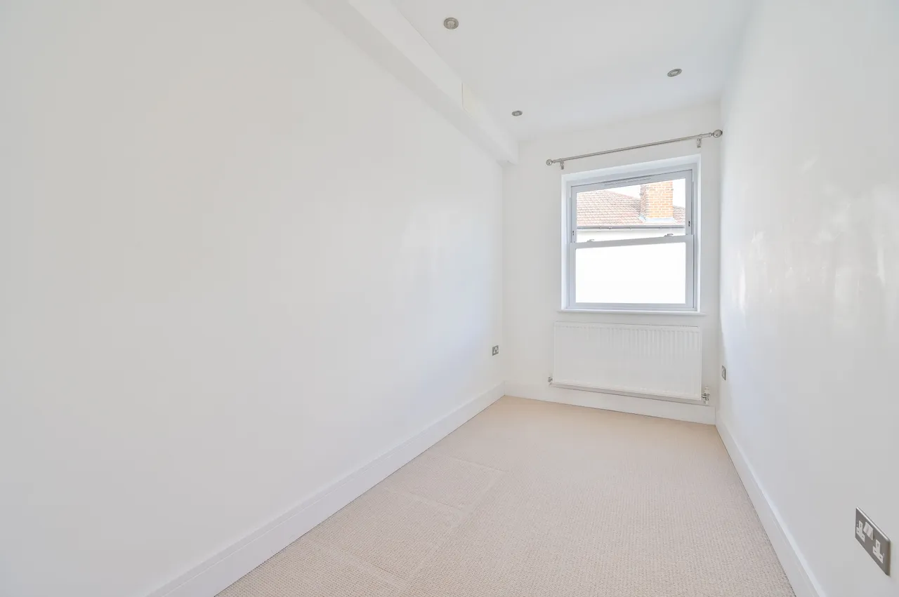 88 Dunstans Road, London, photo 12