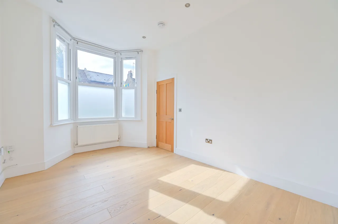 88 Dunstans Road, London, photo 3