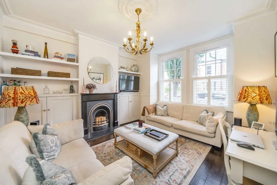 Quinton Street, SW18, photo 2