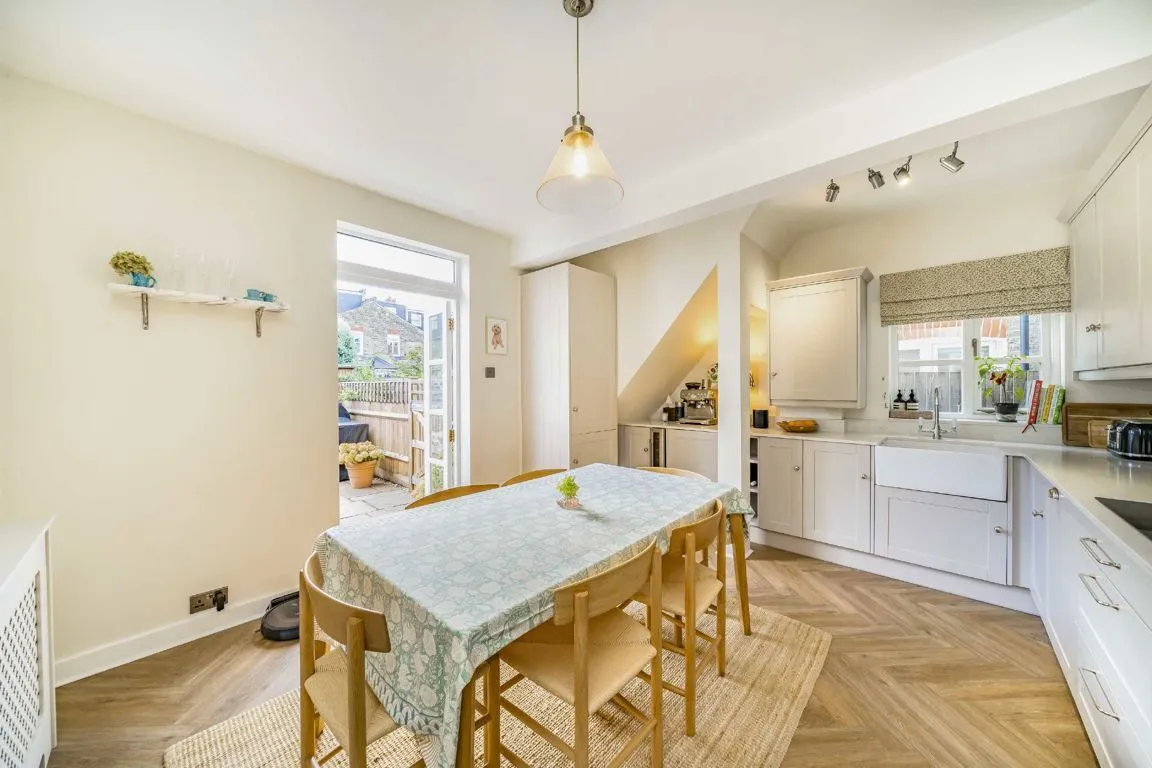 Quinton Street, SW18, photo 4