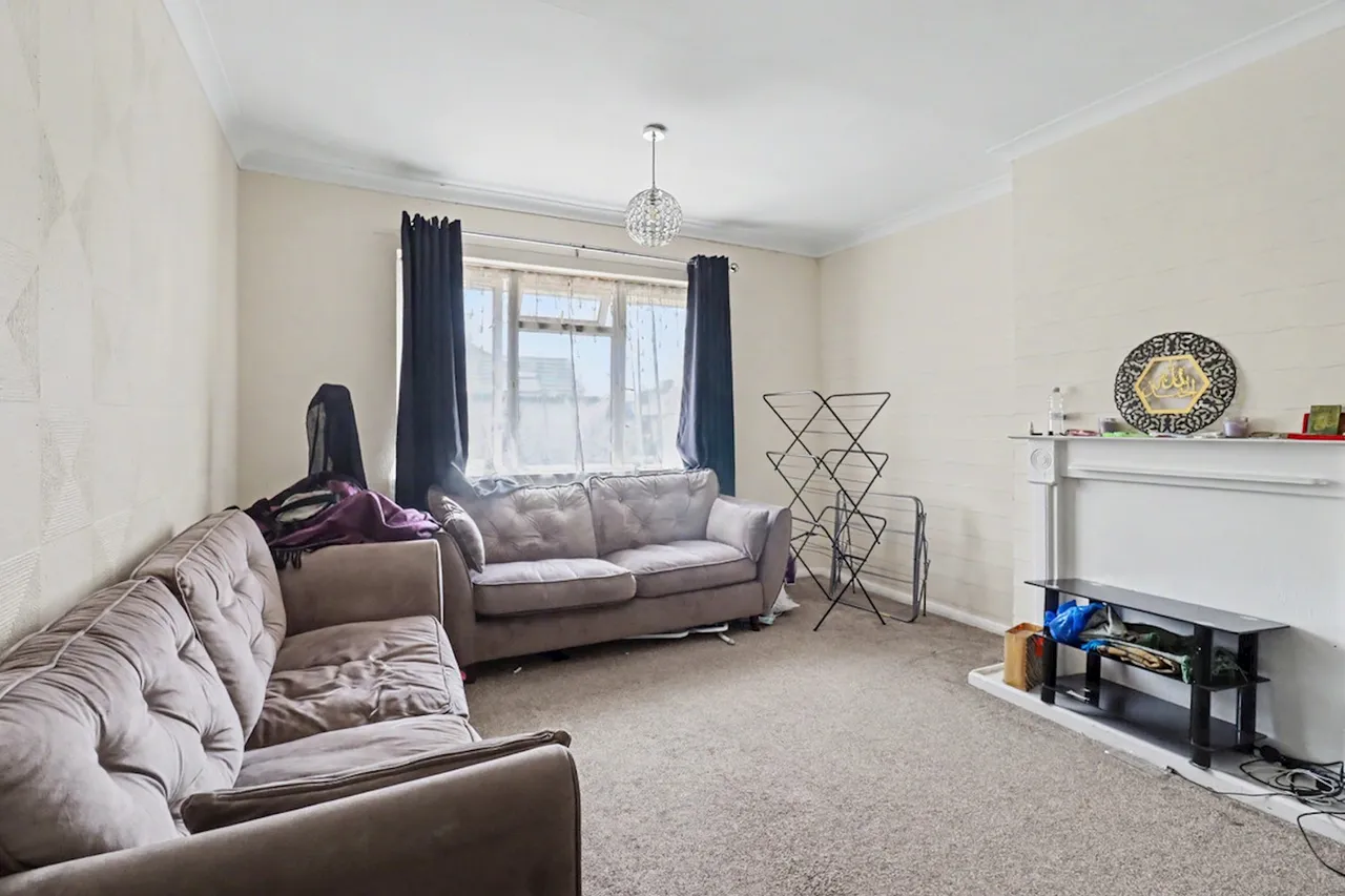 Eagle Avenue, Romford, RM6, photo 2
