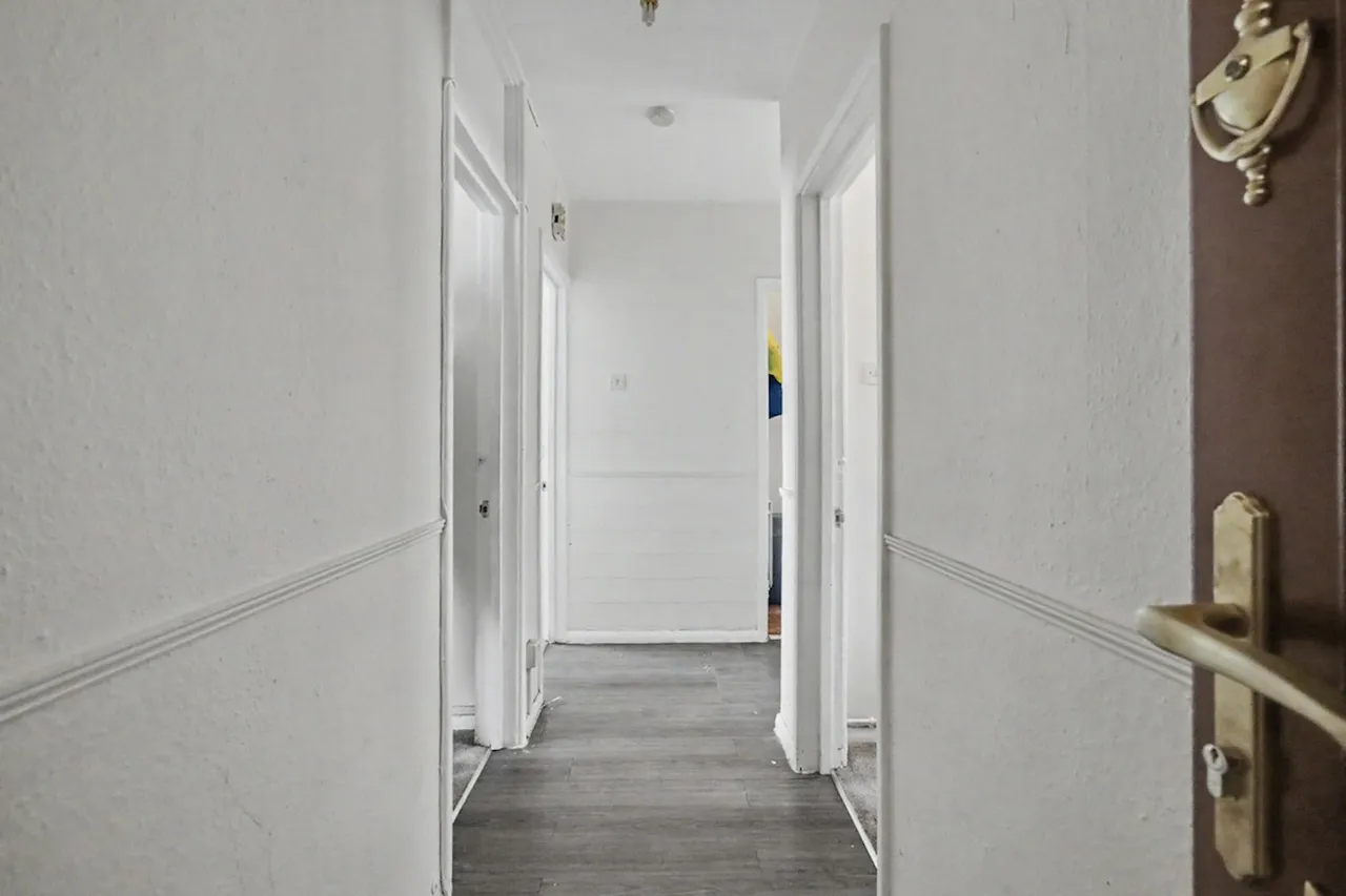Eagle Avenue, Romford, RM6, photo 4