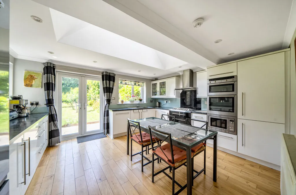 Kearton Close, Kenley CR8 5EN, photo 5