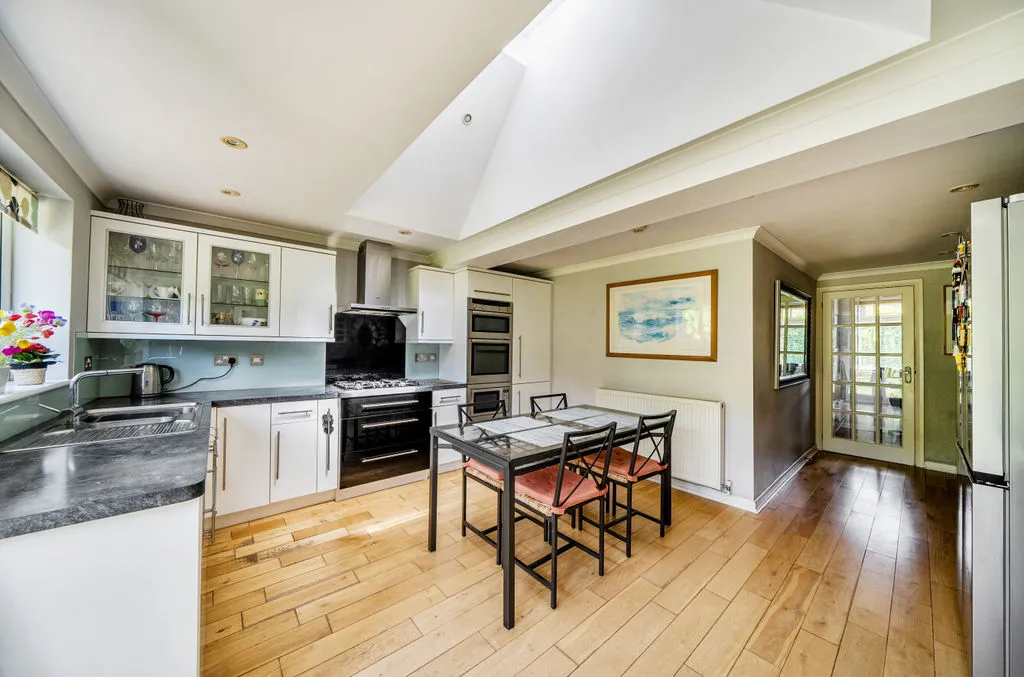 Kearton Close, Kenley CR8 5EN, photo 4