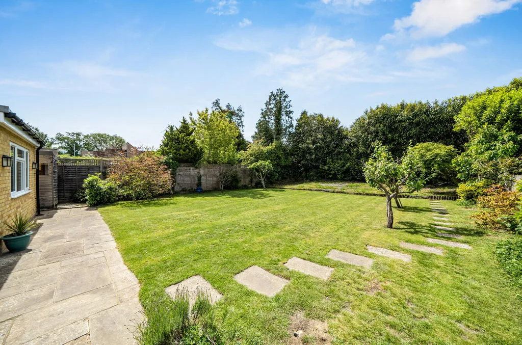 Kearton Close, Kenley CR8 5EN, photo 15