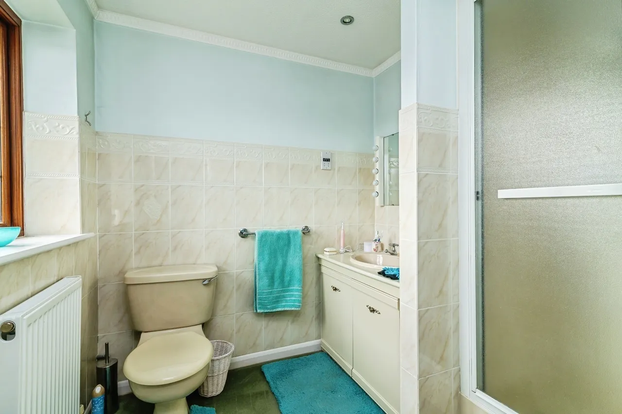Killerton Park Drive, West Bridgford, NG2, photo 13