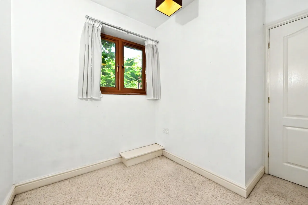 Bridgewater Court, Etruria Vale Road, Etruria, photo 10